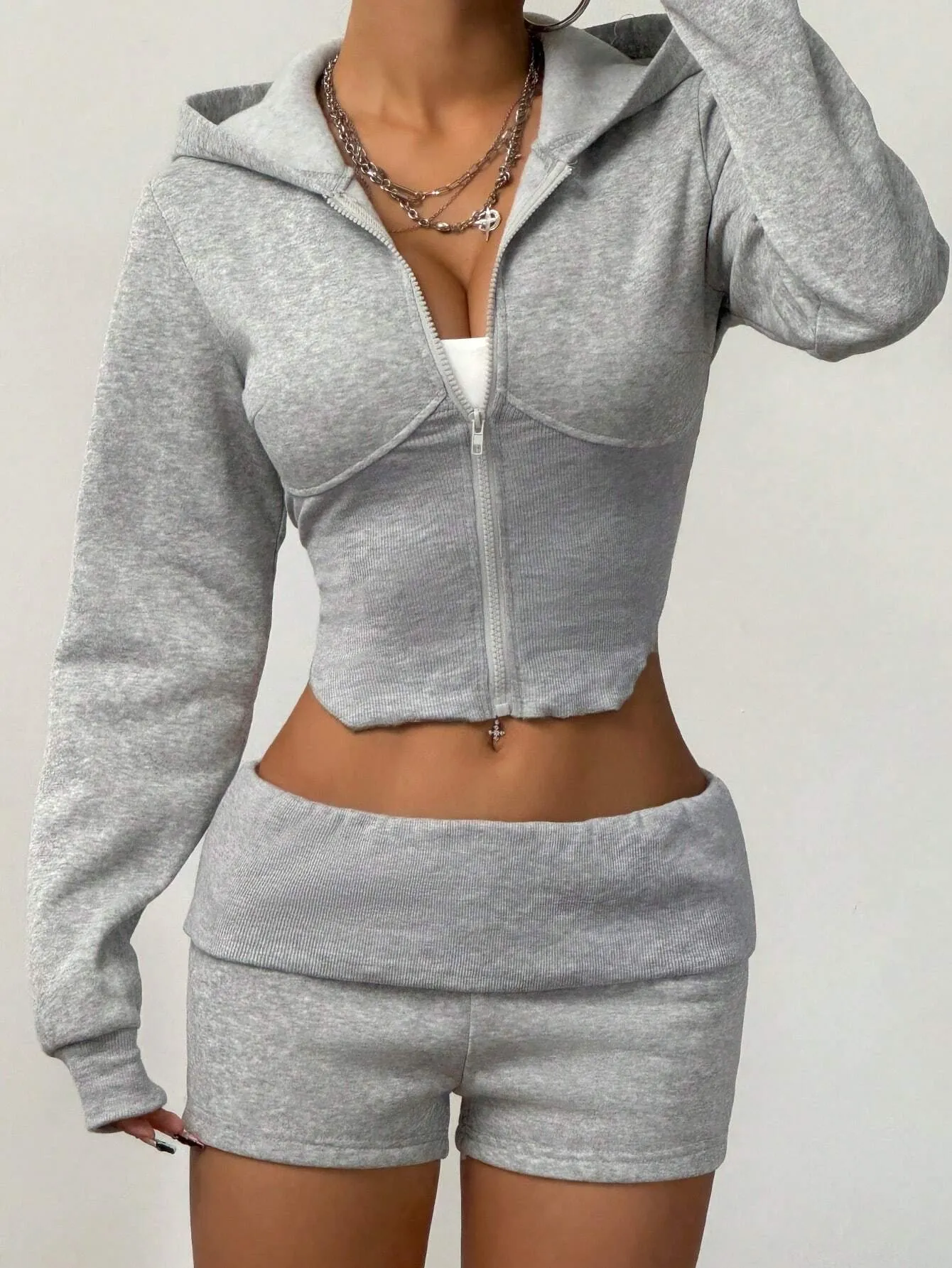 2pcs Women Solid Color Hooded Sweatshirt And Shorts Set