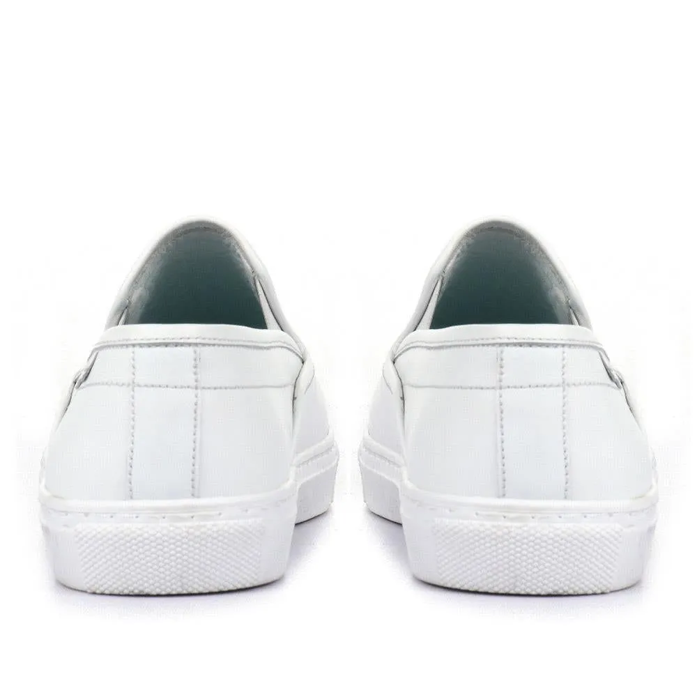 Aoide Leather Slip-On Sneakers / 320 233