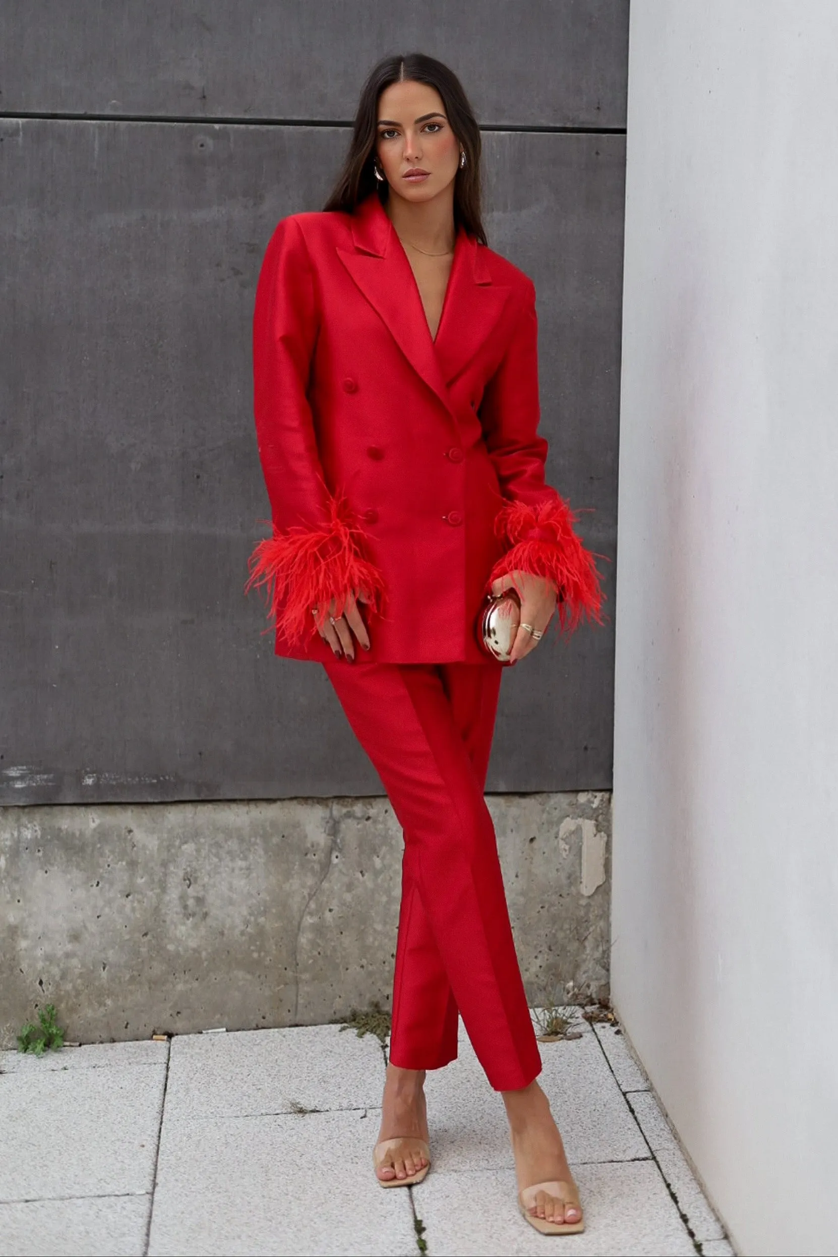 BLAZER OVERSIZED VERMELHO ESCURO COM PLUMAS