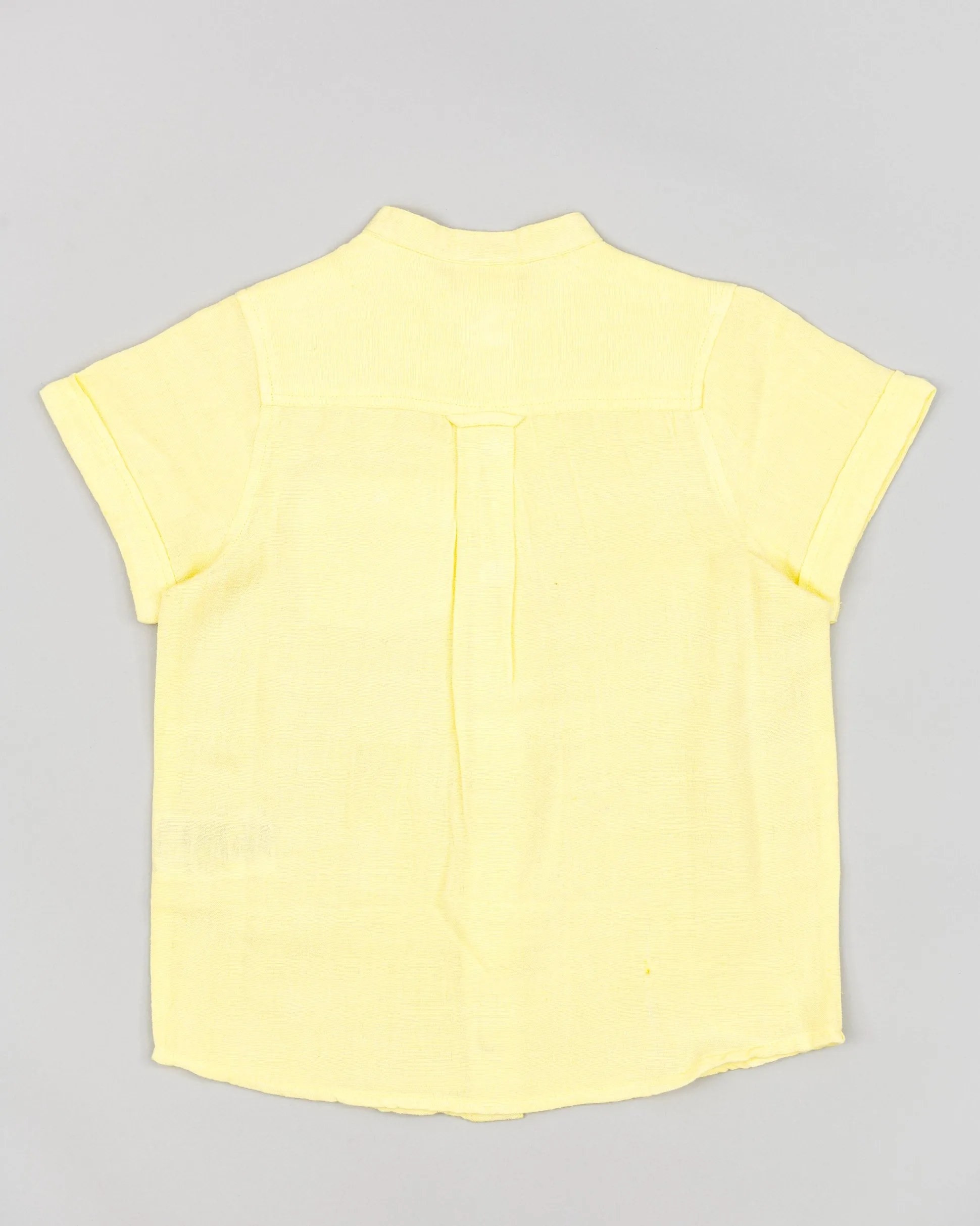 Camisa Lino Cuello Mao Manga Corta Amarillo