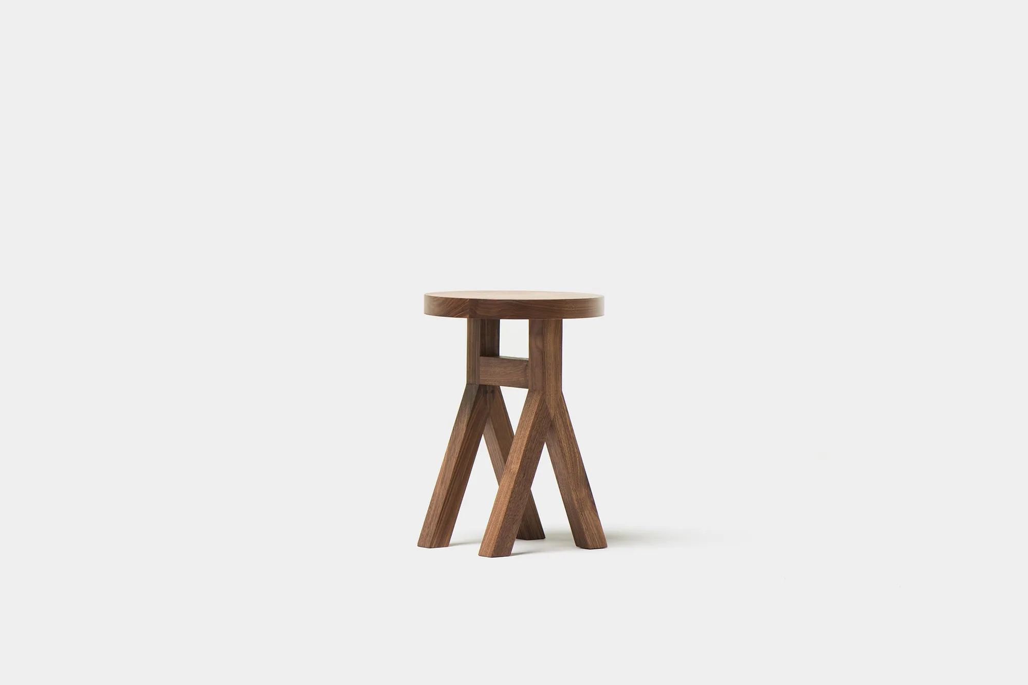 COMMUNE STOOL