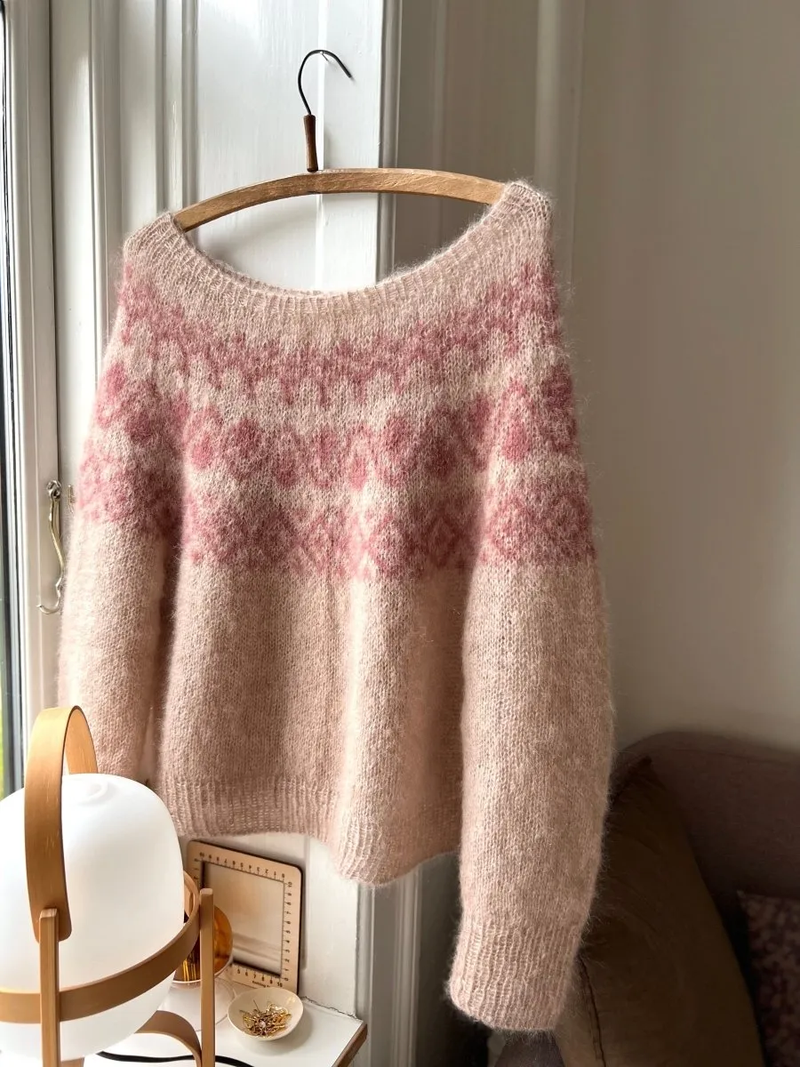 Cor sweater fra Refined Knitwear, strikkeopskrift