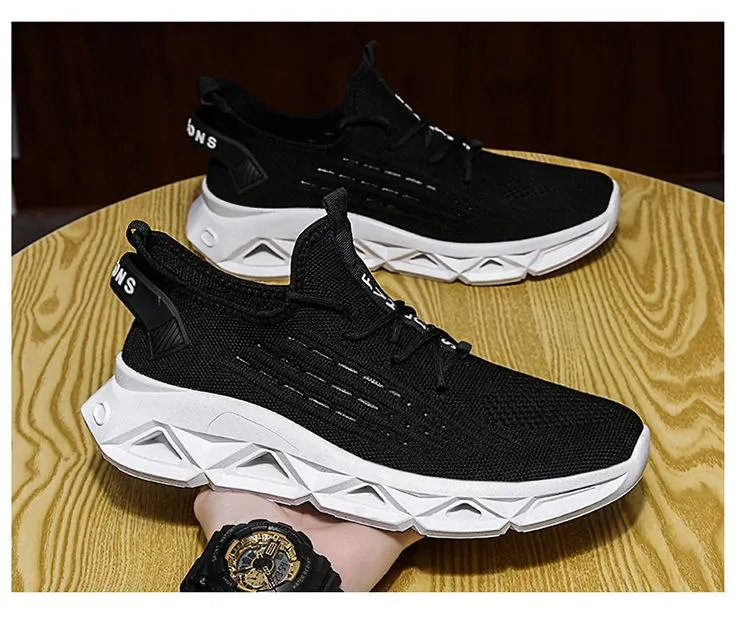 Fashionable Breathable Minimalist Lace-up Sneakers