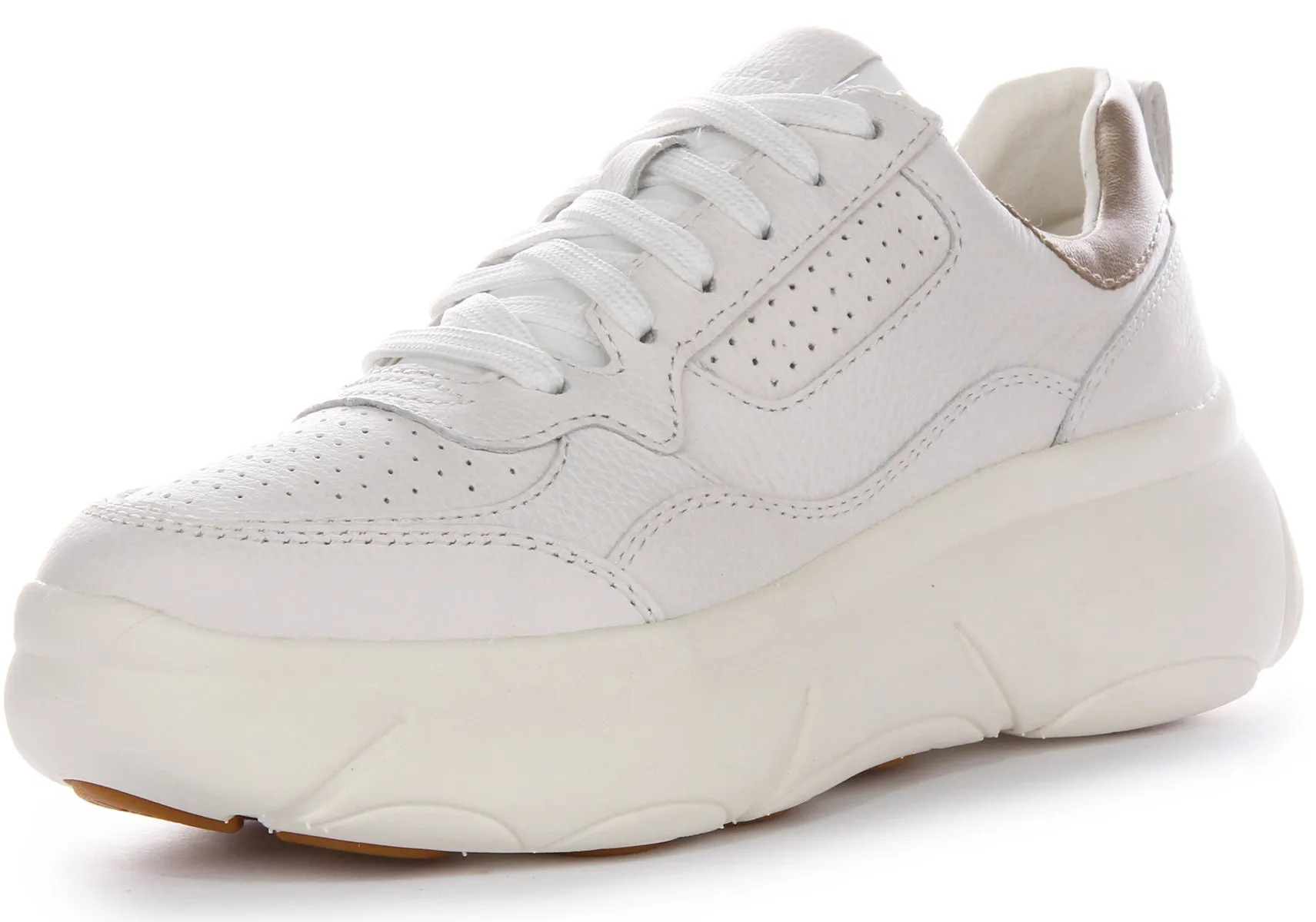 Geox D Nebula 2.0 XB Trainers In White For Women