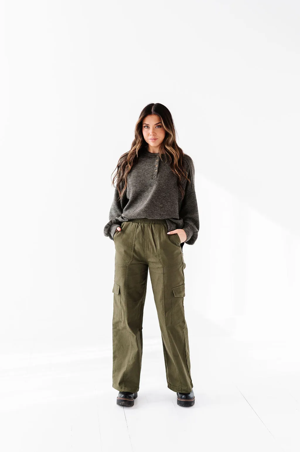 Jensen Cargo Pants in Olive