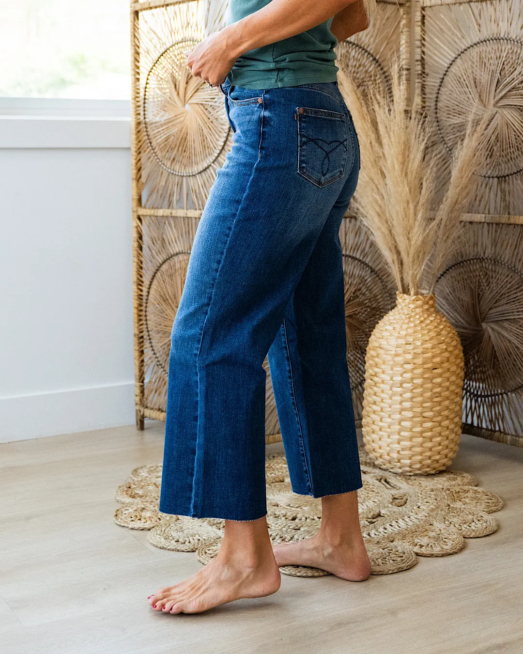 Judy Blue Patricia Non Distressed Cropped Wide Leg Jeans