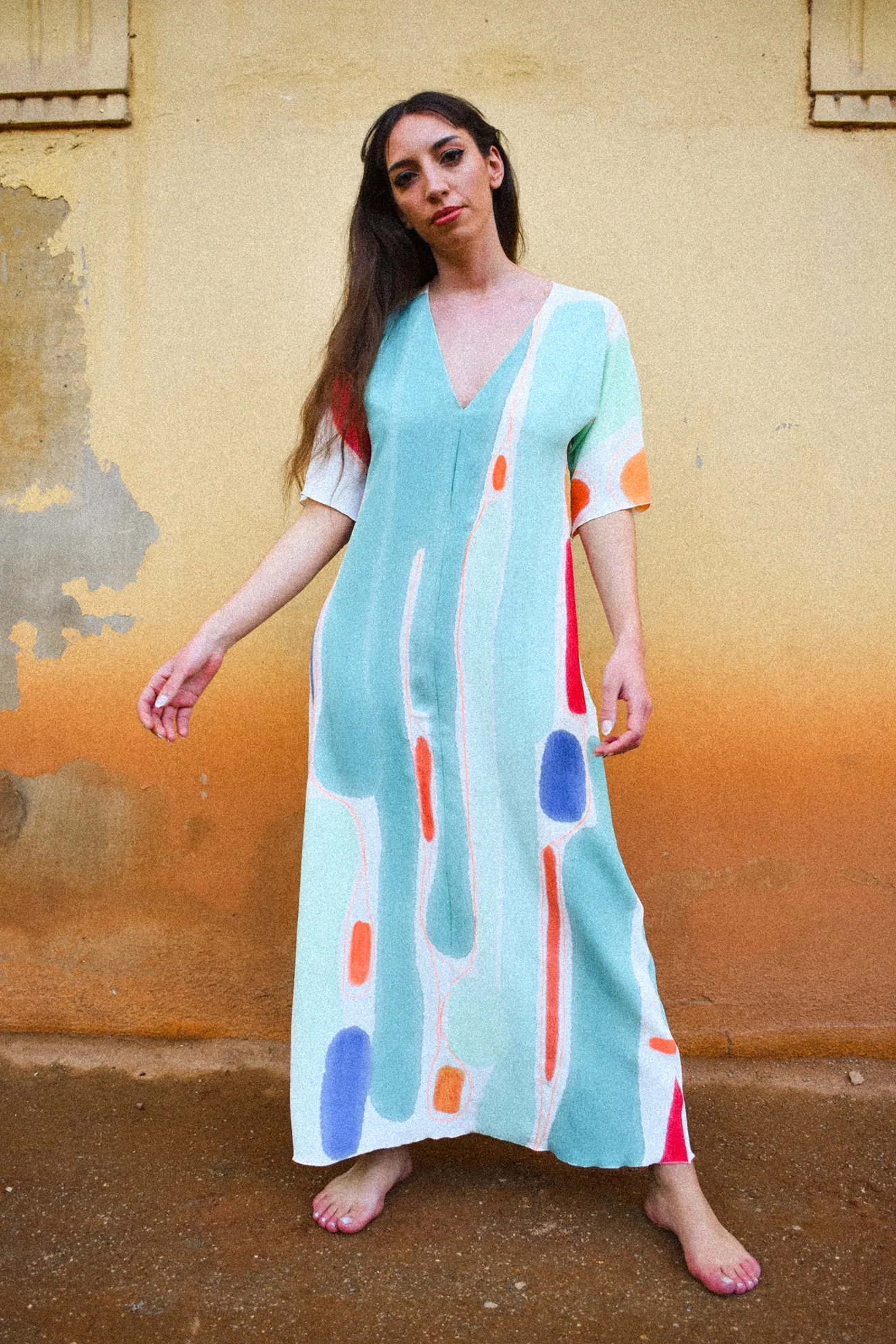 KAFTAN ABSTRACTO CON PESPUNTE