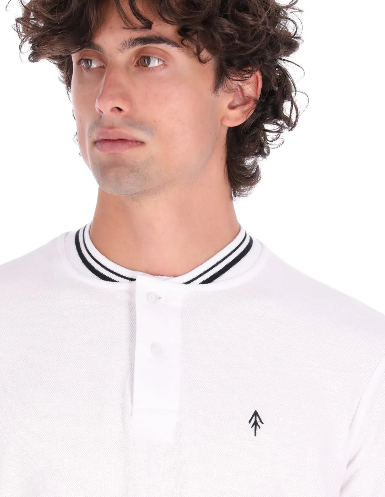 Playera Cuello Bomber Regular Fit Para Hombre - Blanco