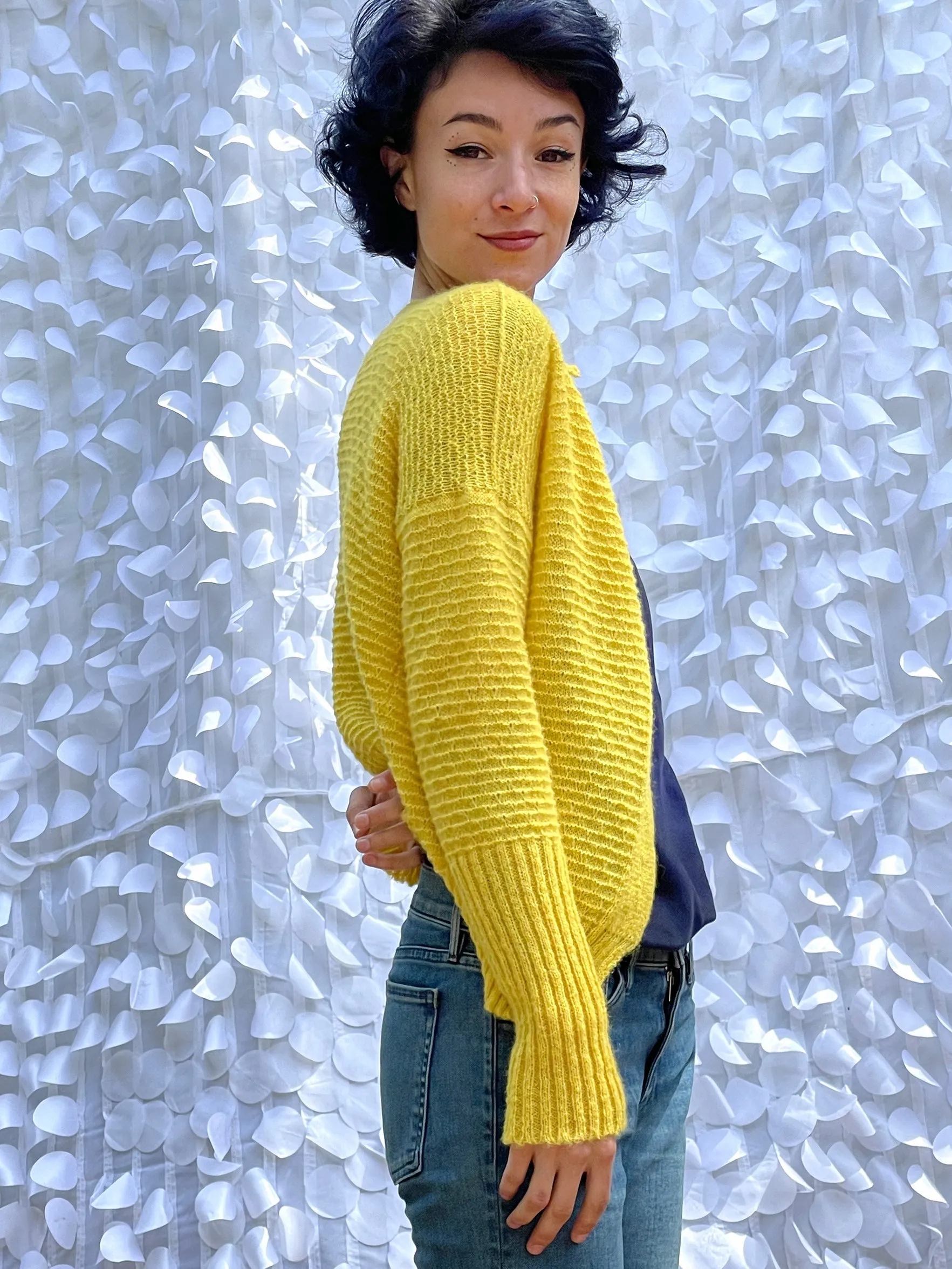 Short Sweetheart Cardy - Yellow Cashmere