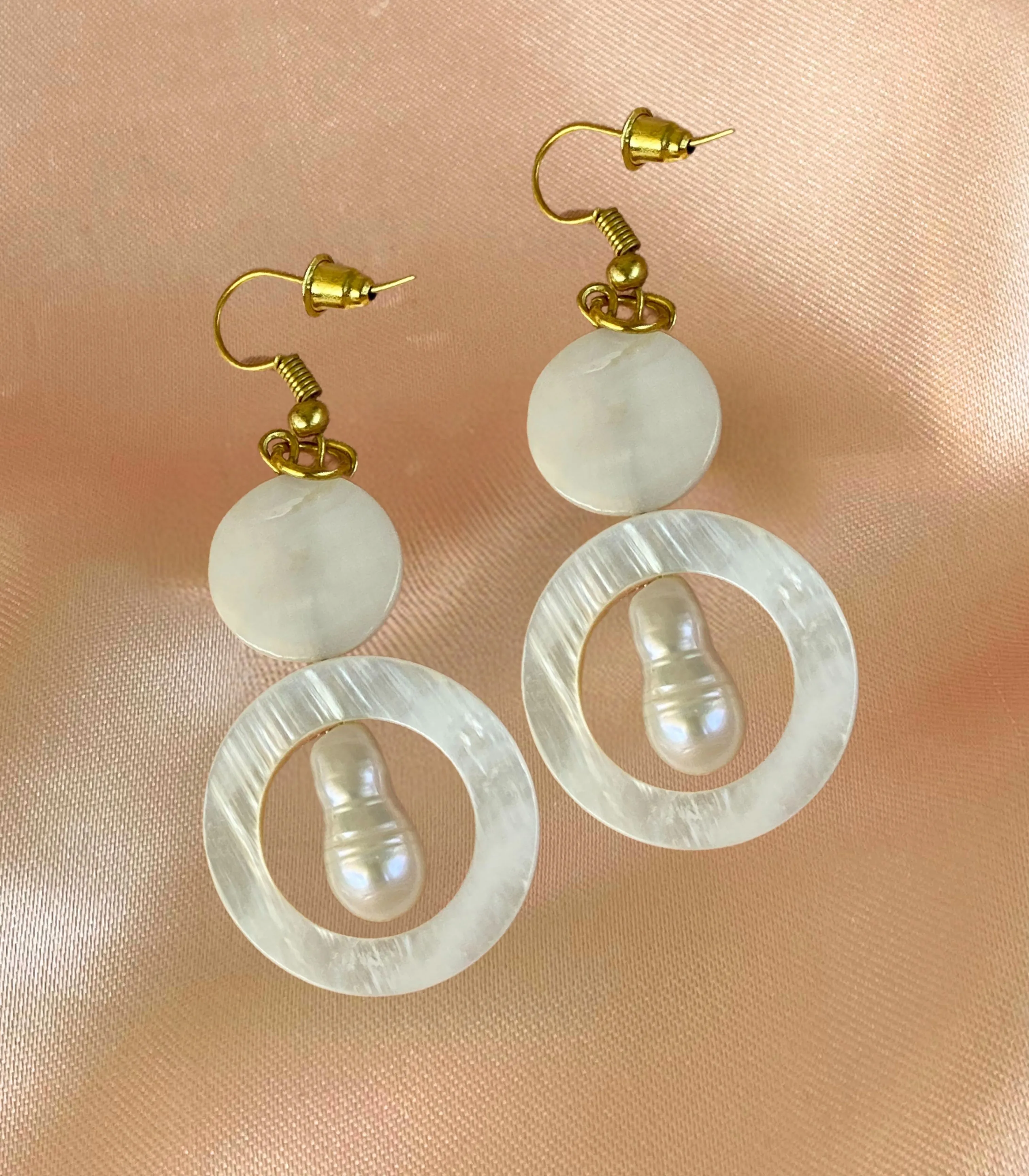 Sirena Pearl Drop Earrings