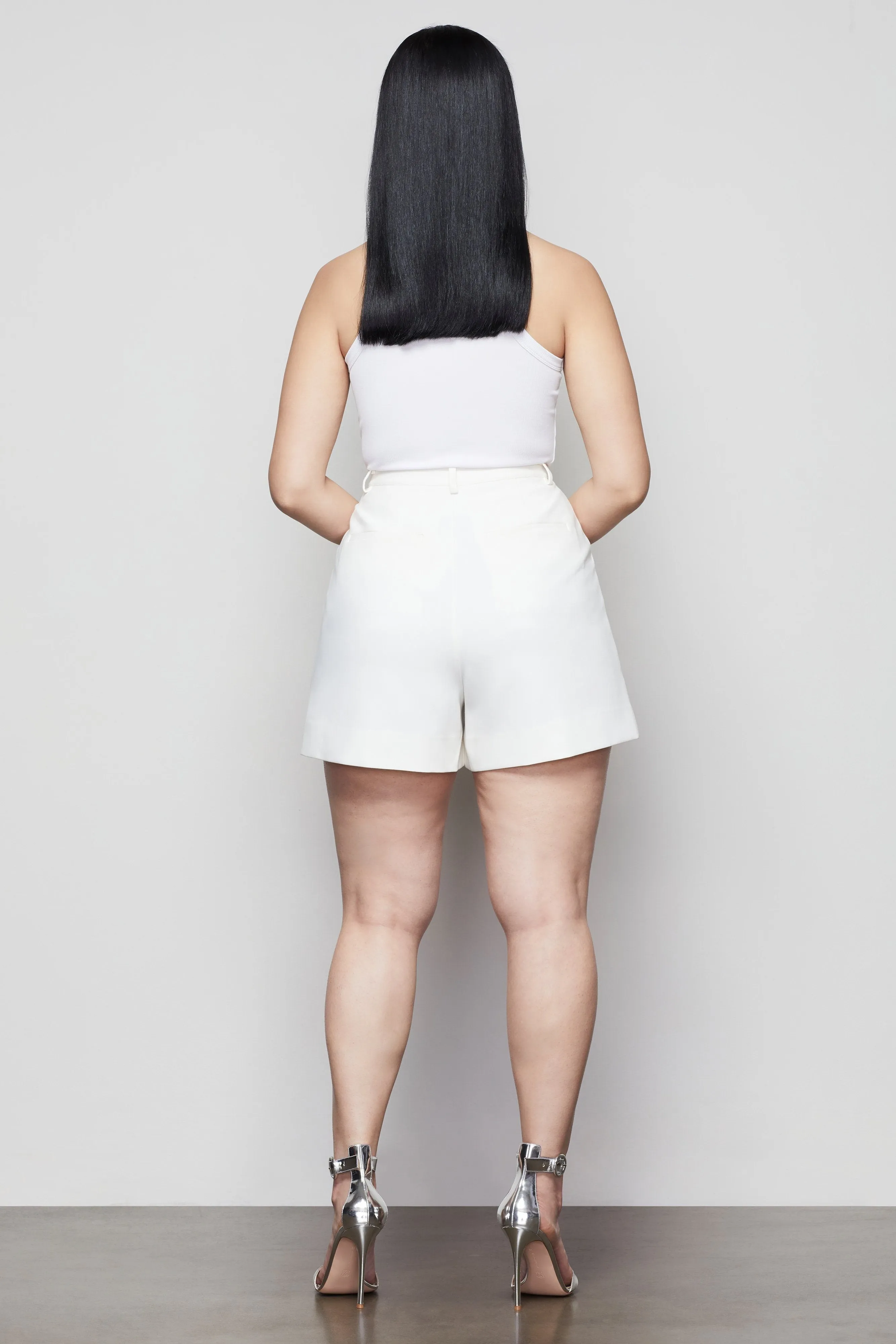 SUMMER BOSS SHORT | IVORY002